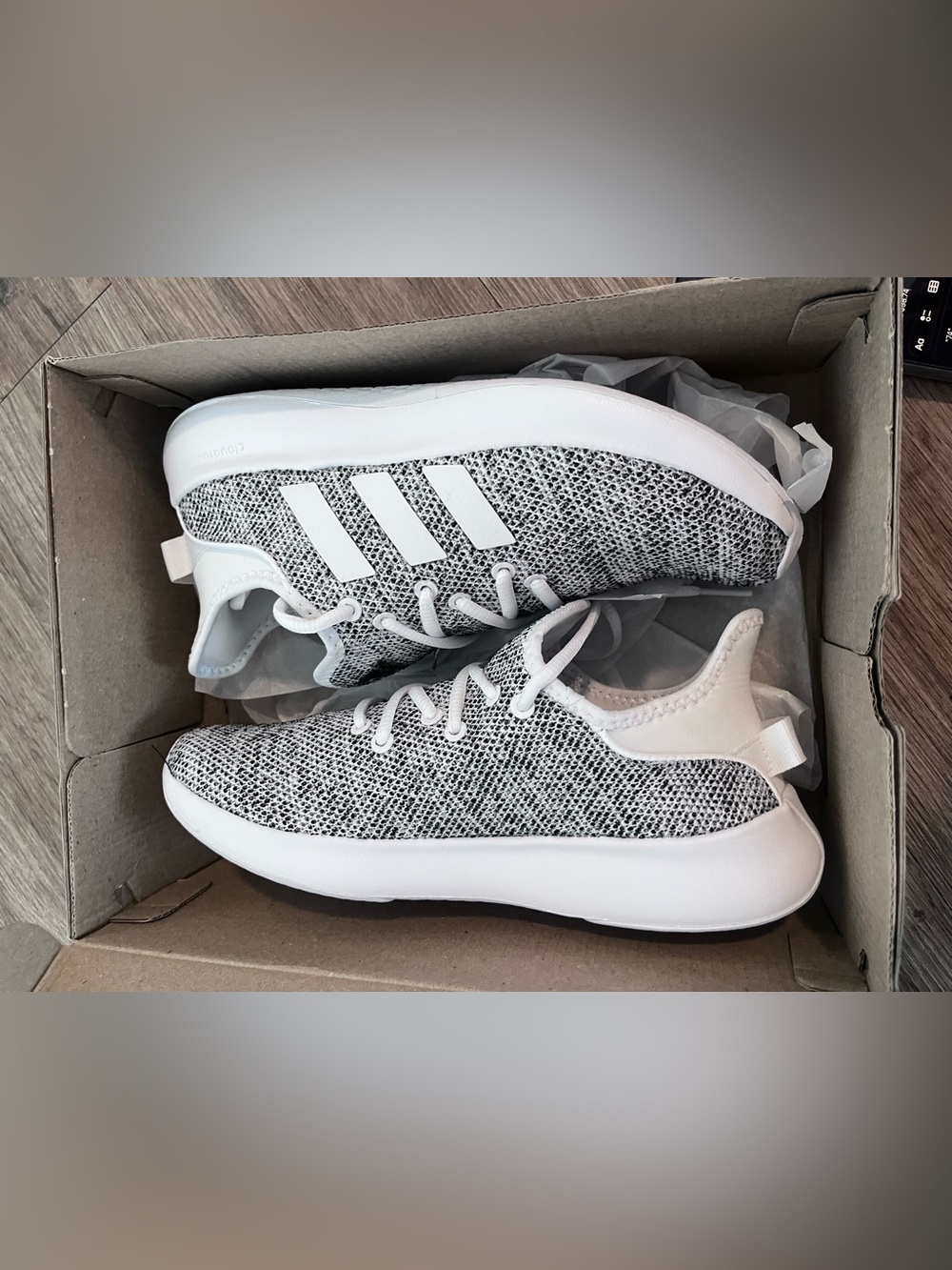 adidas Sneakers - White/Gray